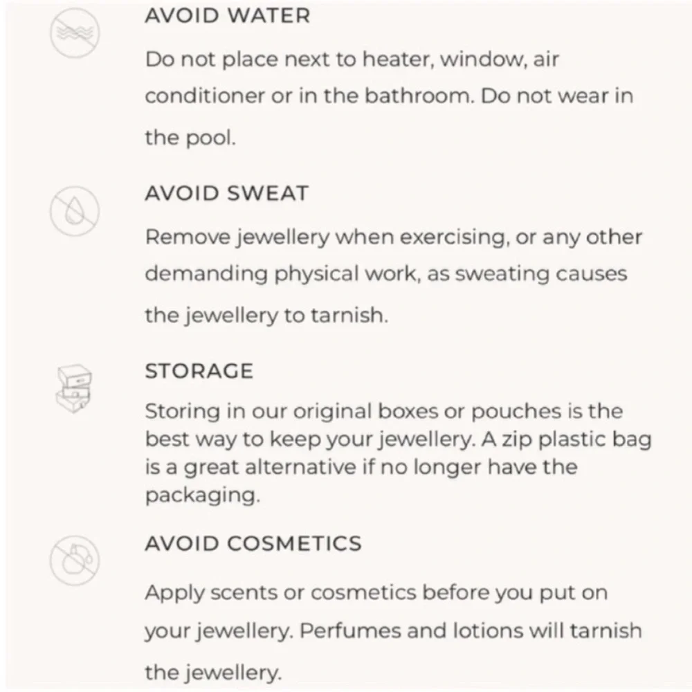 Astrid & Miyu CELESTIAL CRYSTAL 11.5MM HOOP IN GOLD - Picture 4 of 10